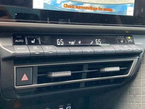 Certified 2025 Toyota Camry XLE image 26