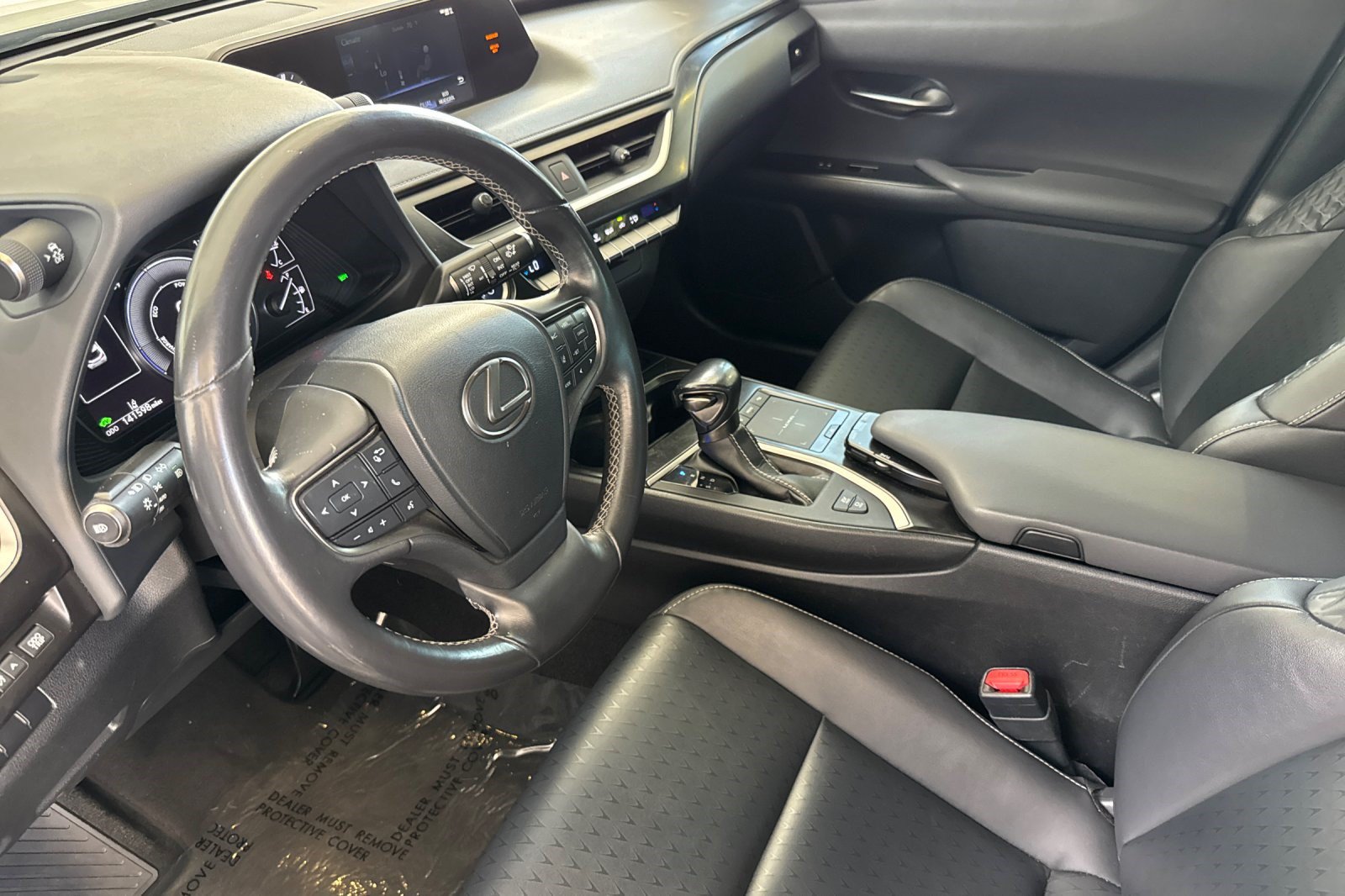 Used 2020 Lexus UX 250h w/ Accessory Package 2 AWD/4WD image 11