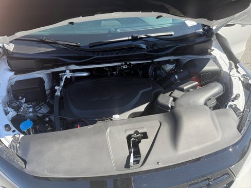 New 2026 Honda Odyssey Touring image 16