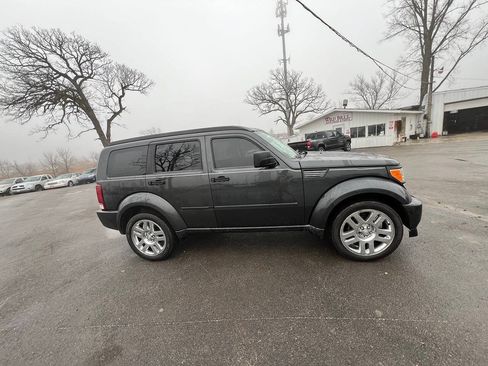 Used 2011 Dodge Nitro Heat RWD image 4