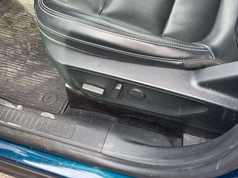 Used 2020 Ford Escape SEL image 19