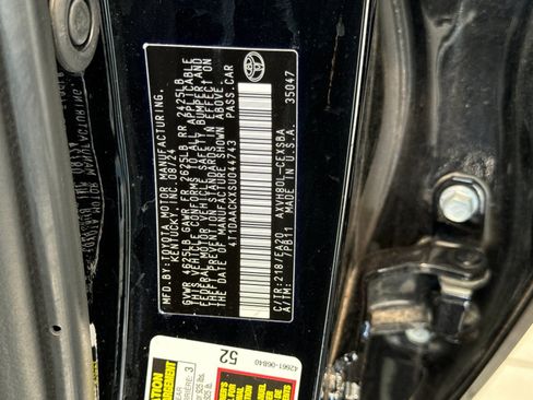 Used 2025 Toyota Camry SE image 16