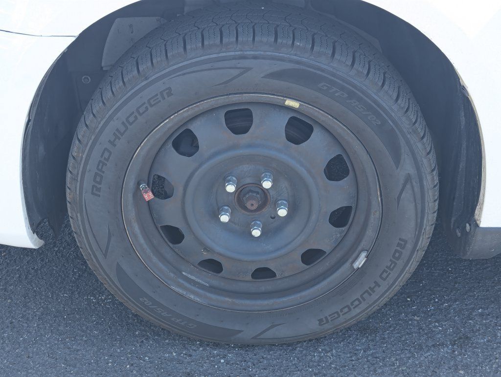 Used 2014 Dodge Avenger SE FWD image 13