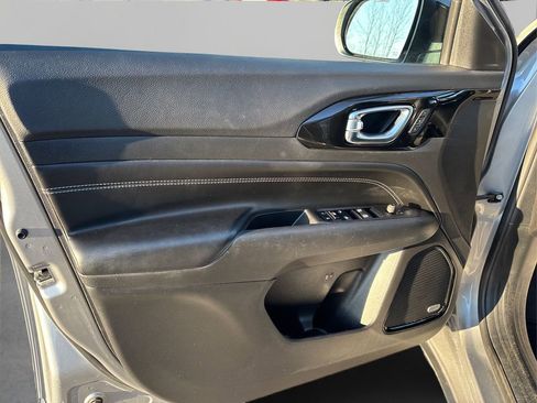 Used 2022 Jeep Compass High Altitude AWD/4WD image 25