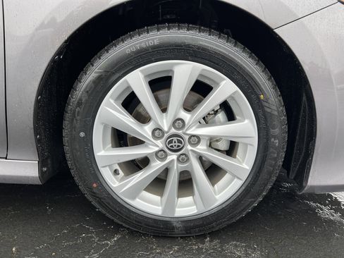 Used 2024 Toyota Camry LE image 10