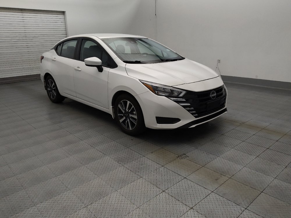 Used 2025 Nissan Versa SV w/ Trunk Package FWD image 13