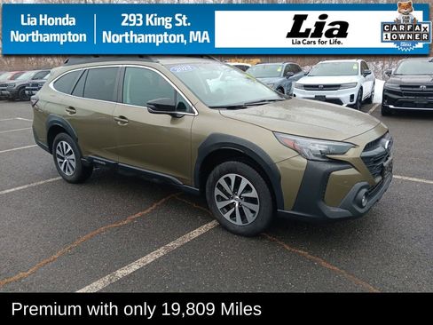 Used 2023 Subaru Outback Premium image 1