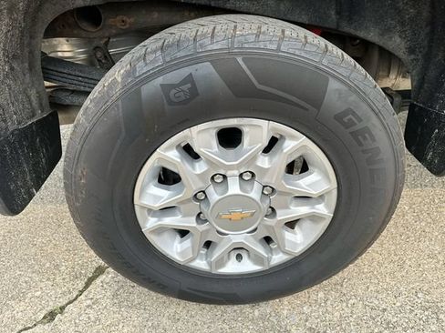 Used 2022 Chevrolet Silverado 2500 LT w/ Convenience Package AWD/4WD image 46