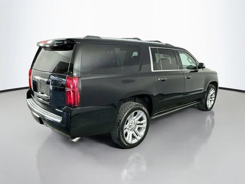 Used 2019 Chevrolet Suburban Premier w/ Premier Plus Edition AWD/4WD image 7