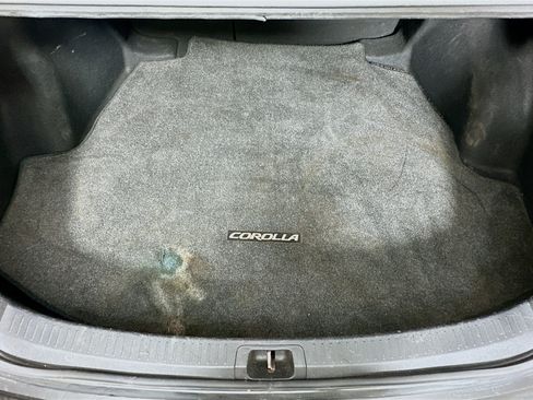 Used 2021 Toyota Corolla LE FWD image 27