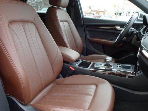 Used 2018 Audi Q5 2.0T Premium Plus w/ Premium Plus Package image 14