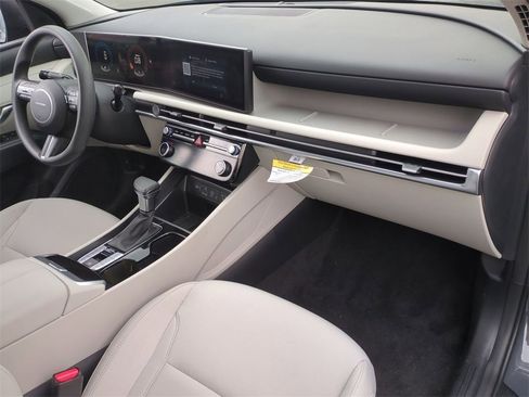 Certified 2025 Hyundai Tucson SEL image 28