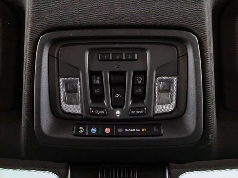 Used 2024 Chevrolet Silverado 2500 High Country w/ High Country Premium Package AWD/4WD image 28