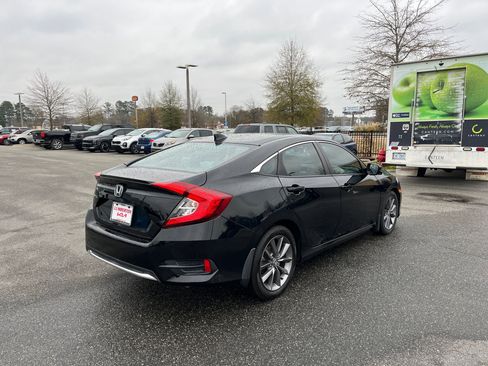 Used 2019 Honda Civic EX image 18