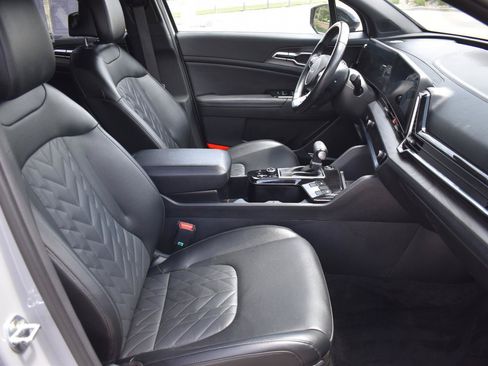 Used 2023 Kia Sportage X-Line AWD/4WD image 15