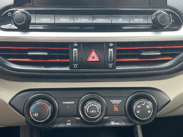 Used 2023 Kia Forte LXS w/ LXS Technology Package FWD image 19