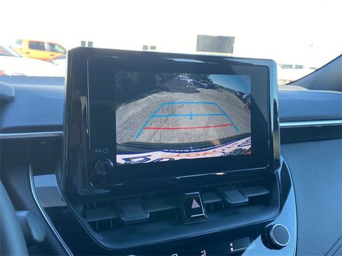 Used 2024 Toyota Corolla SE image 29