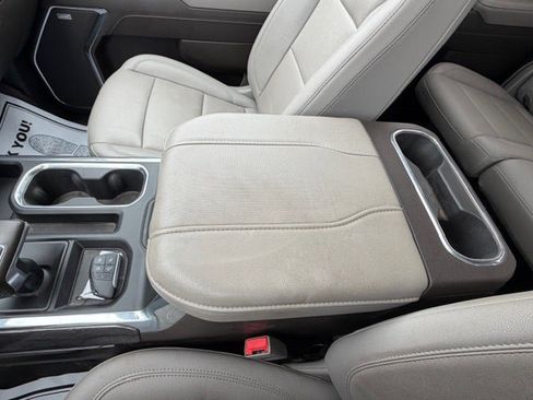 Used 2023 Chevrolet Silverado 1500 LTZ w/ LTZ Premium Package AWD/4WD image 43