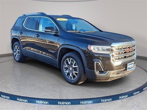 Used 2023 GMC Acadia SLT image 3