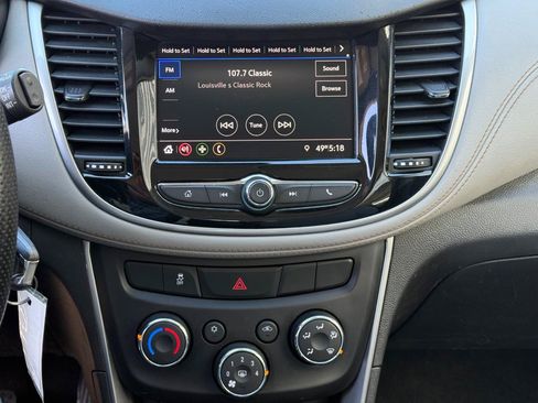 Used 2020 Chevrolet Trax LS FWD image 12