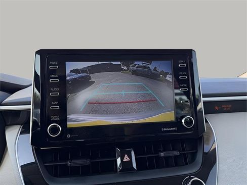 Used 2021 Toyota Corolla LE FWD image 47