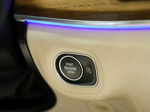 Used 2021 Mercedes-Benz GLE 350 w/ 3rd Row Seat Package image 24