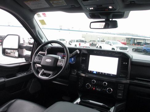 Used 2023 Ford F350 Lariat w/ Lariat Ultimate Package image 27