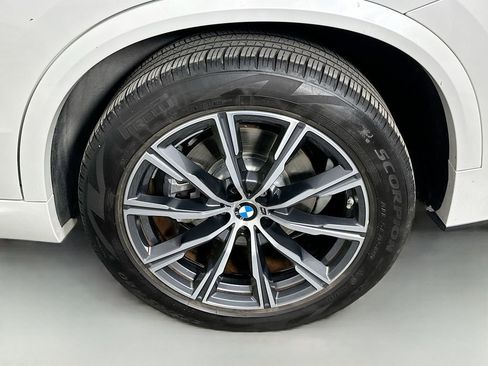 Used 2022 BMW X5 sDrive40i w/ M Sport Package image 32