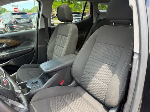 Used 2018 GMC Terrain SLE w/ Driver Convenience Package AWD/4WD image 16