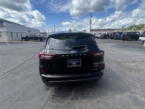Certified 2023 Ford Escape ST-Line w/ Tech Pack #1 AWD/4WD image 13