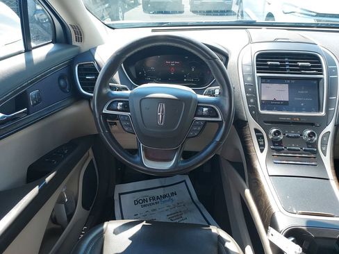 Used 2020 Lincoln Nautilus Reserve AWD/4WD image 16