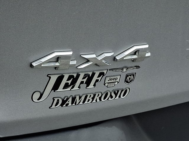 Used 2016 Jeep Cherokee Latitude AWD/4WD image 35