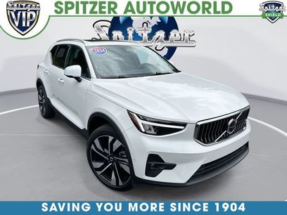 Used 2024 Volvo XC40 B5 Plus w/ Climate Package