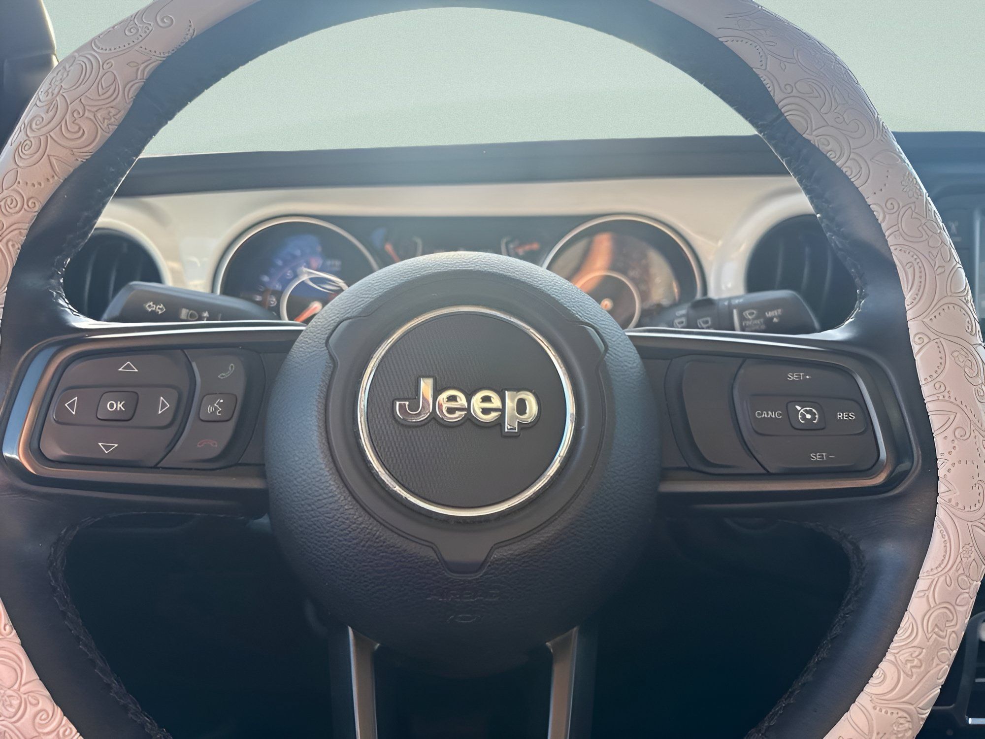 Used 2018 Jeep Wrangler Unlimited Sport S AWD/4WD image 22