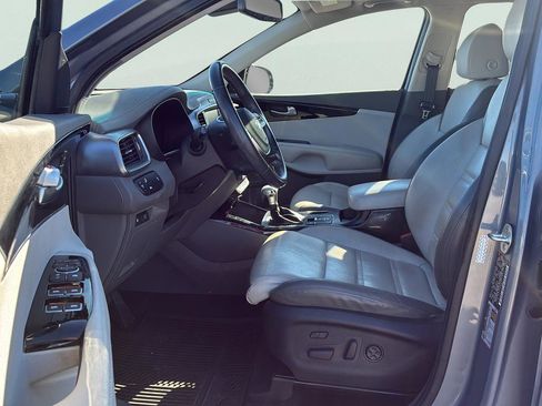 Used 2020 Kia Sorento SX image 10