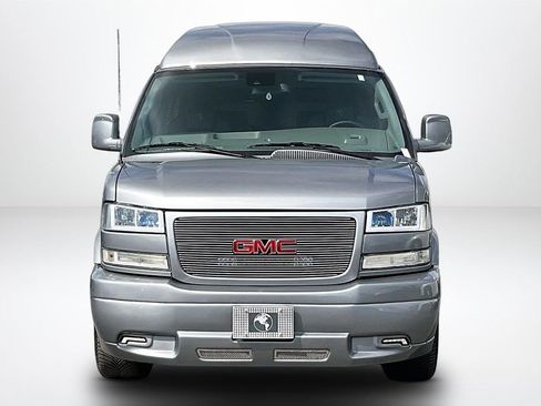 Used 2024 GMC Savana 2500 w/ Driver Convenience Package RWD image 2