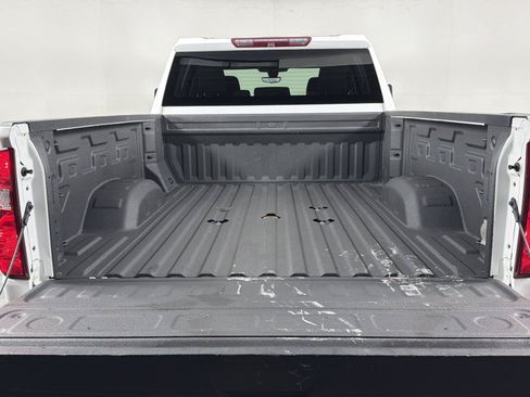 Used 2023 Chevrolet Silverado 2500 Custom w/ Custom Value Package AWD/4WD image 18
