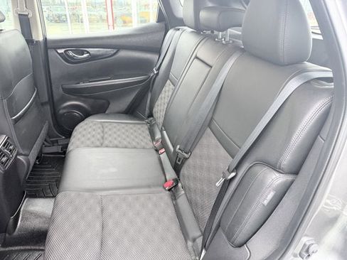 Certified 2022 Nissan Rogue Sport SV w/ Technology Package image 18