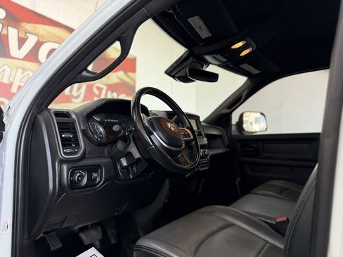 Used 2022 RAM 5500 Tradesman w/ Safety Group image 32