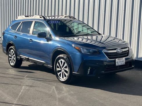 Used 2022 Subaru Outback Premium image 8