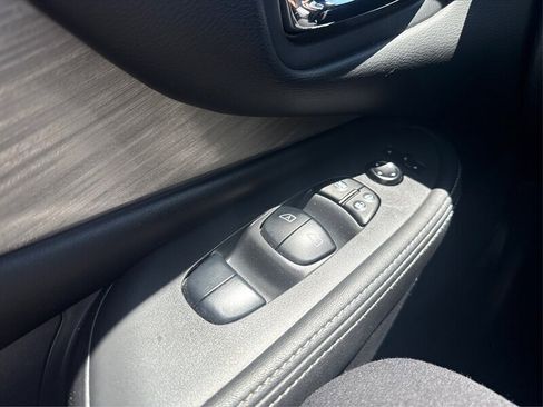 Used 2015 Nissan Murano SV image 82