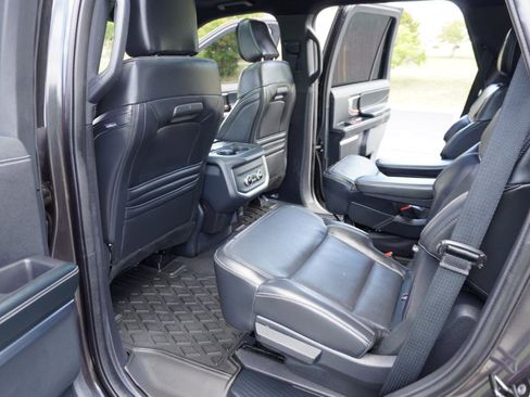 Used 2025 Ford Expedition Platinum w/ Stealth Appearance Package AWD/4WD image 32