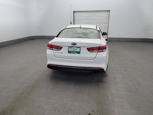 Used 2017 Kia Optima LX FWD image 7