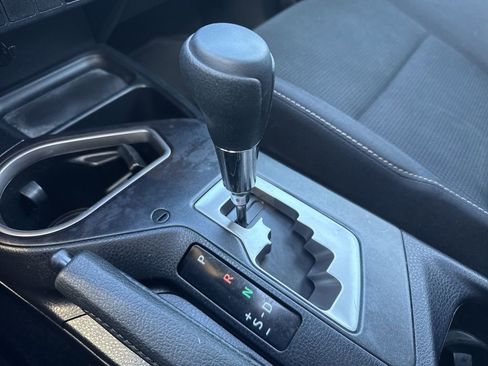 Used 2018 Toyota RAV4 XLE image 23