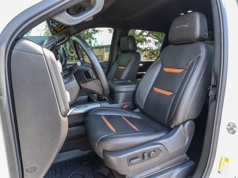Used 2022 GMC Sierra 2500 AT4 AWD/4WD image 15