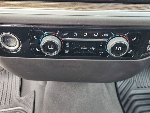 Used 2024 Chevrolet Silverado 1500 LT image 18