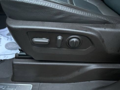 Used 2023 GMC Sierra 2500 Denali w/ Denali Ultimate Package image 22