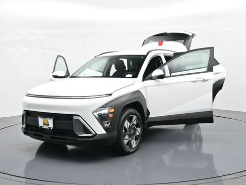 Used 2025 Hyundai Kona SEL AWD/4WD image 26