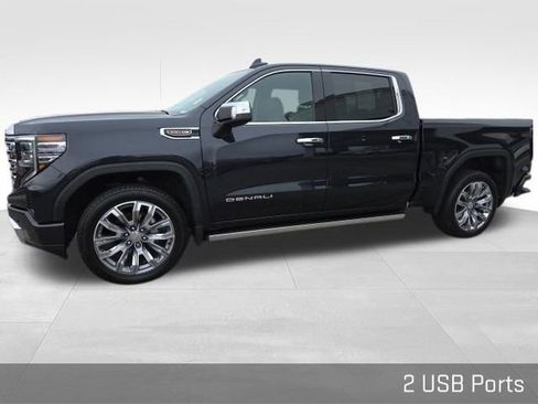 Used 2023 GMC Sierra 1500 Denali w/ Denali Reserve Package image 18