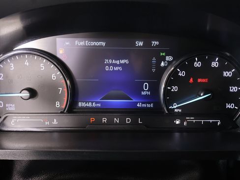 Used 2022 Ford Explorer XLT RWD image 4
